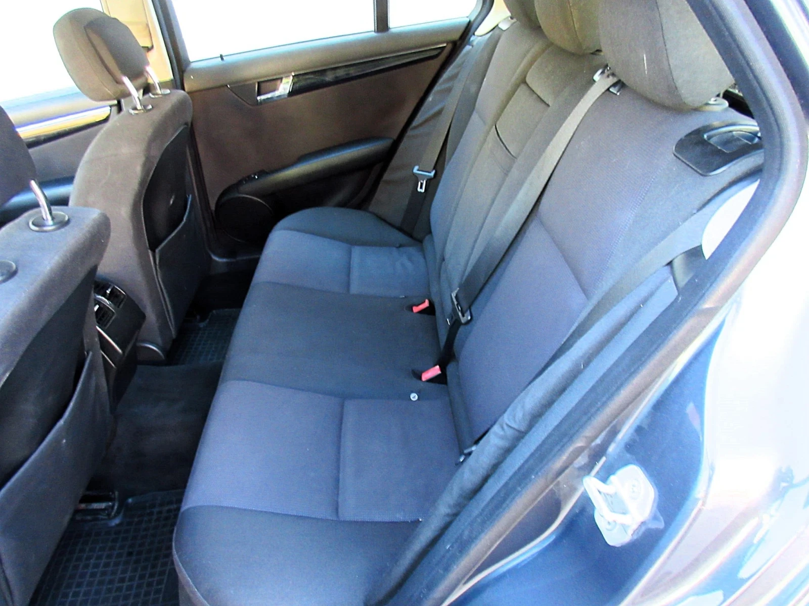 Mercedes-Benz C 220 2.2 CDI OM646, снимка 9 - Автомобили и джипове - 55993636
