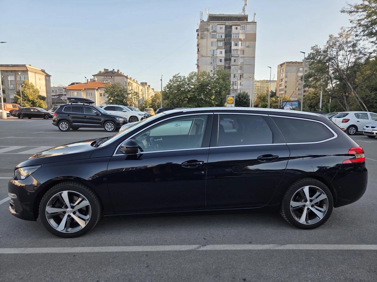 Peugeot 308 2.0 Blue-Hdi 150к.с автоматик Фул Лед , снимка 4 - Автомобили и джипове - 56099682