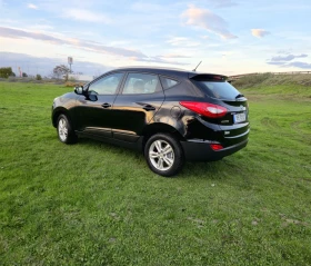 Hyundai IX35 2.0CRDI 4WD NAVI 2015г., снимка 3
