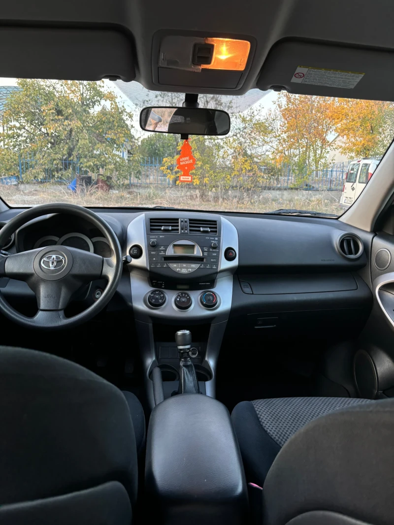 Toyota Rav4 D4D, снимка 6 - Автомобили и джипове - 47945257