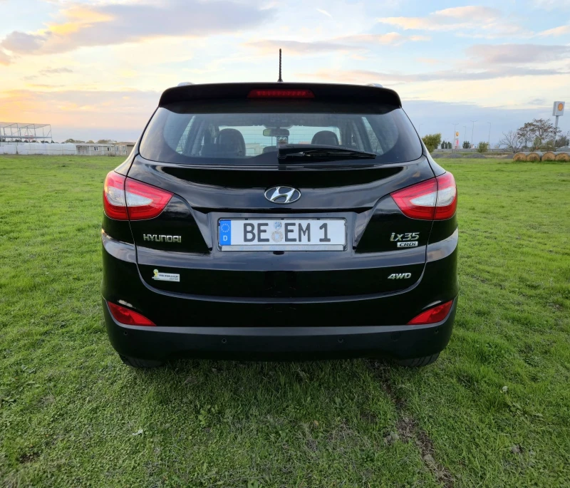 Hyundai IX35 2.0CRDI 4WD NAVI 2015г., снимка 7 - Автомобили и джипове - 52483078