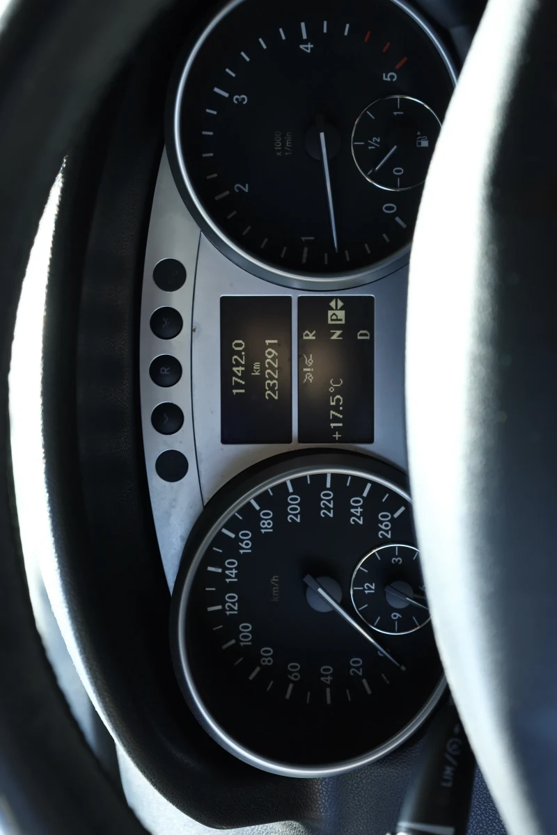 Mercedes-Benz ML 350, снимка 3 - Автомобили и джипове - 52741642