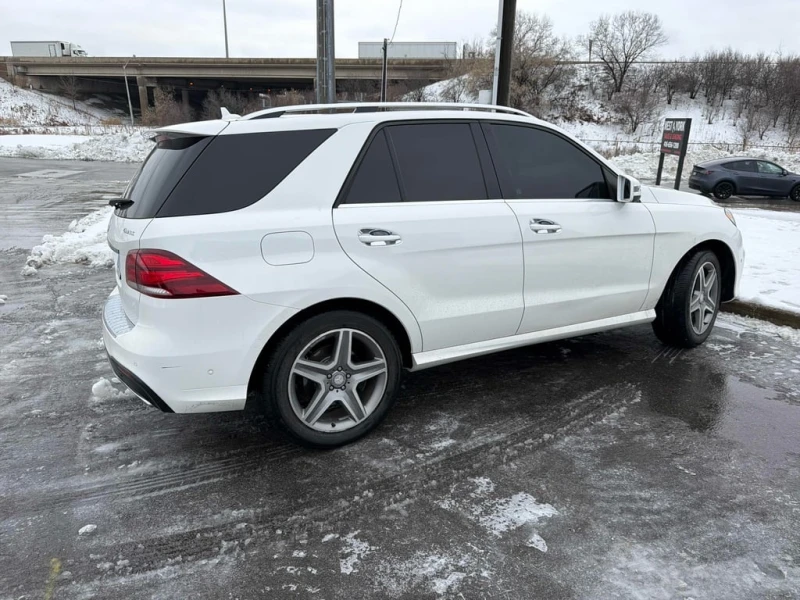 Mercedes-Benz GLE 350 d 2016 * CARFAX * БЕЗ ПЪРВОНАЧАЛНА ВНОСКА, снимка 4 - Автомобили и джипове - 53026720