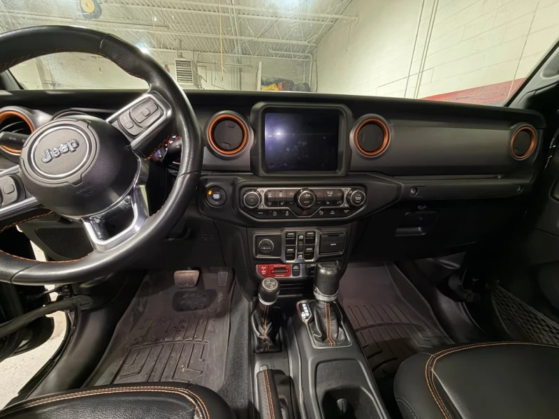 Jeep Gladiator * Mojave * CARFAX * БЕЗ ПЪРВОНАЧАЛНА ВНОСКА, снимка 9 - Автомобили и джипове - 53089995