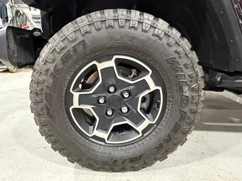 Jeep Gladiator * Mojave * CARFAX * БЕЗ ПЪРВОНАЧАЛНА ВНОСКА, снимка 7 - Автомобили и джипове - 53089995