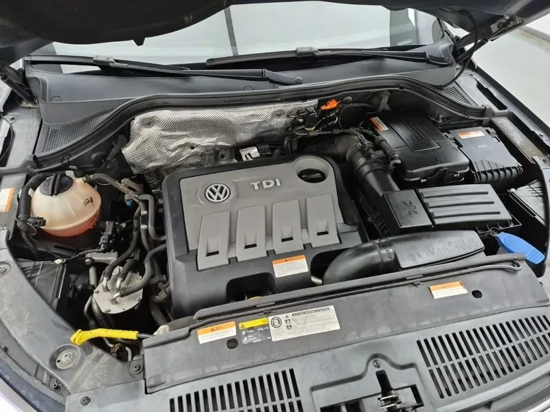 VW Tiguan 2.0 Tdi Comfort 5N, снимка 6 - Автомобили и джипове - 56112725