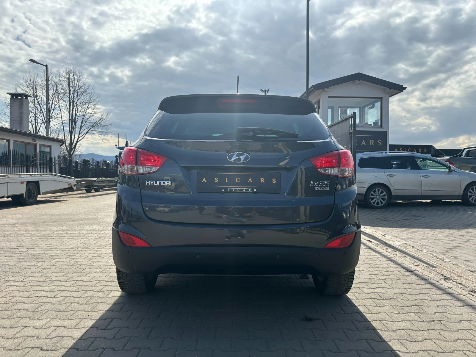 Hyundai IX35 2.0D EURO 5A - изображение 4