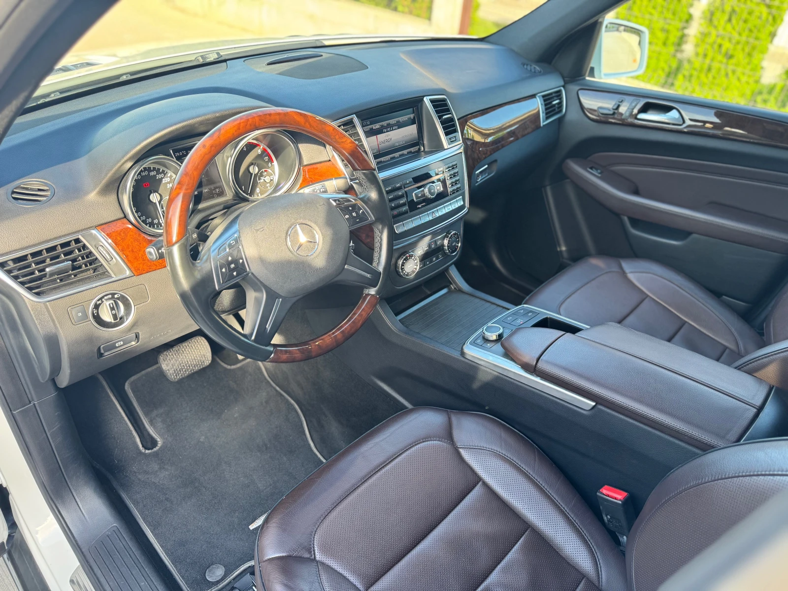 Mercedes-Benz ML 350 СЕРВИЗНА ИСТОРИЯ! - изображение 8