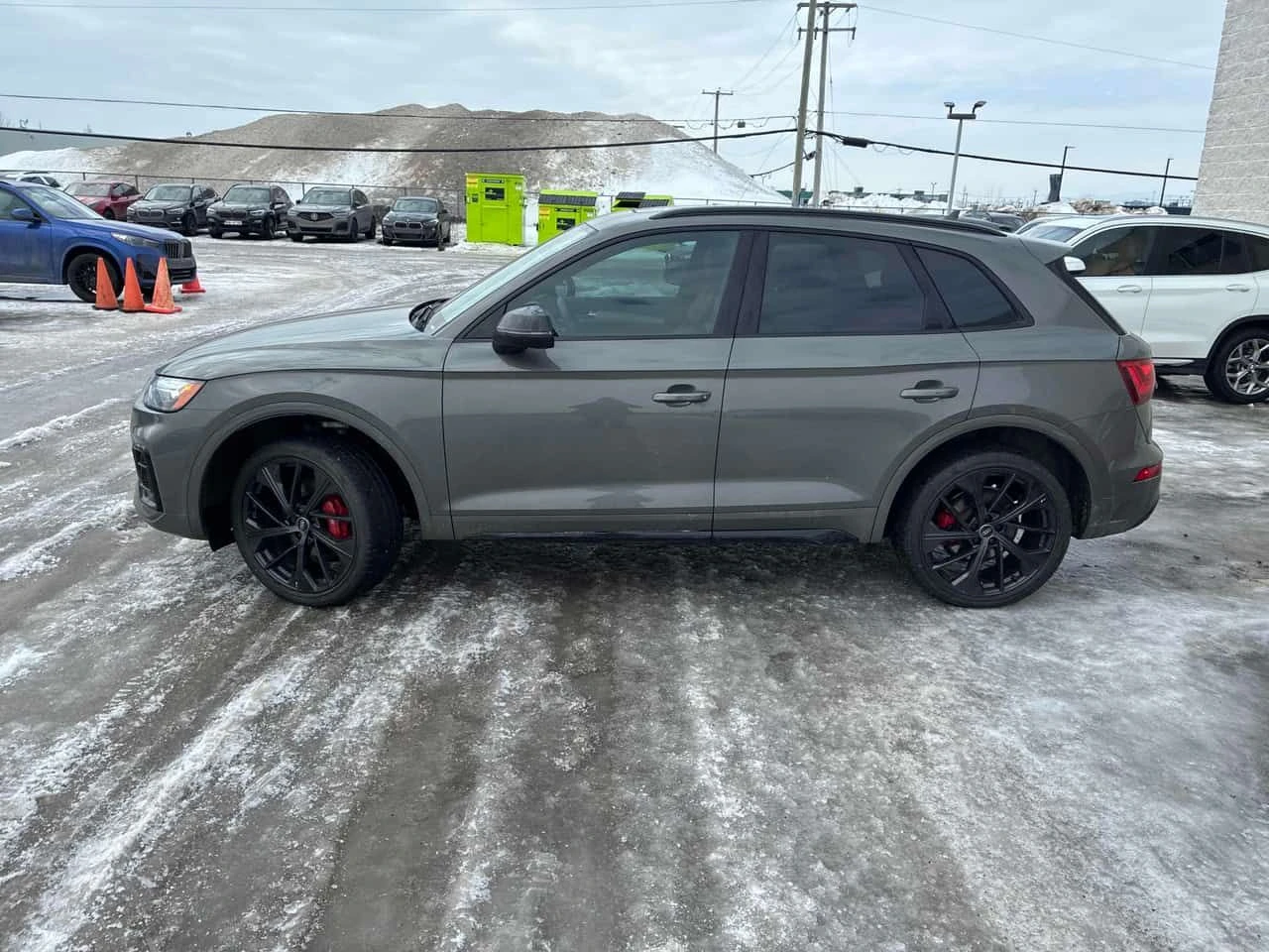 Audi SQ5 * Progressiv * MATRIX* * DISTRONIC* 360КАМЕРИ*  - изображение 2