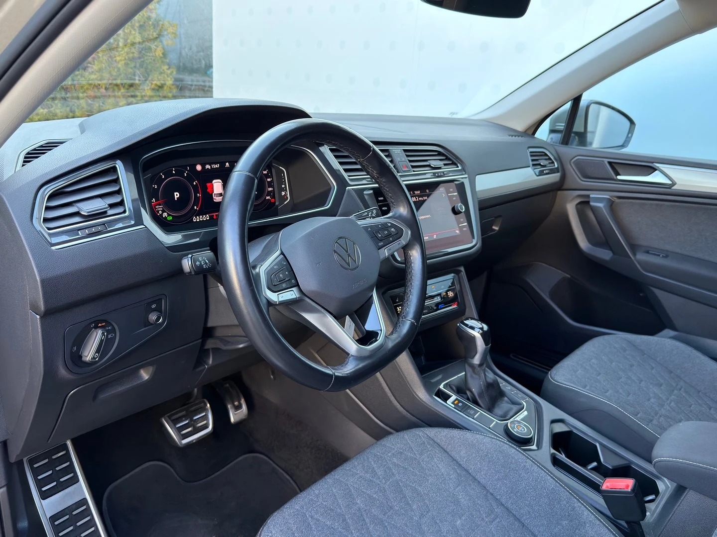 VW Tiguan LWB PA Life 2.0TSI 4MOTION DSG | Mobile.bg � ����������� 10
