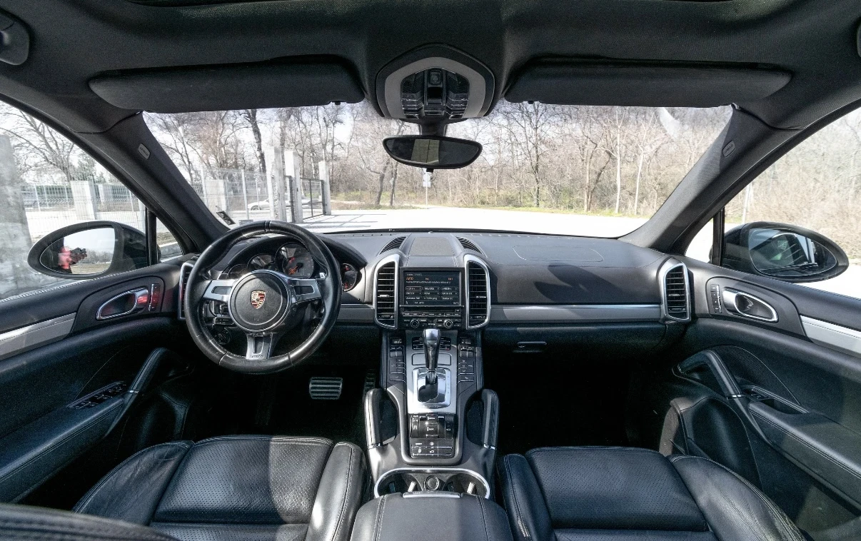 Porsche Cayenne 4.8 S, снимка 9 - Автомобили и джипове - 53803771