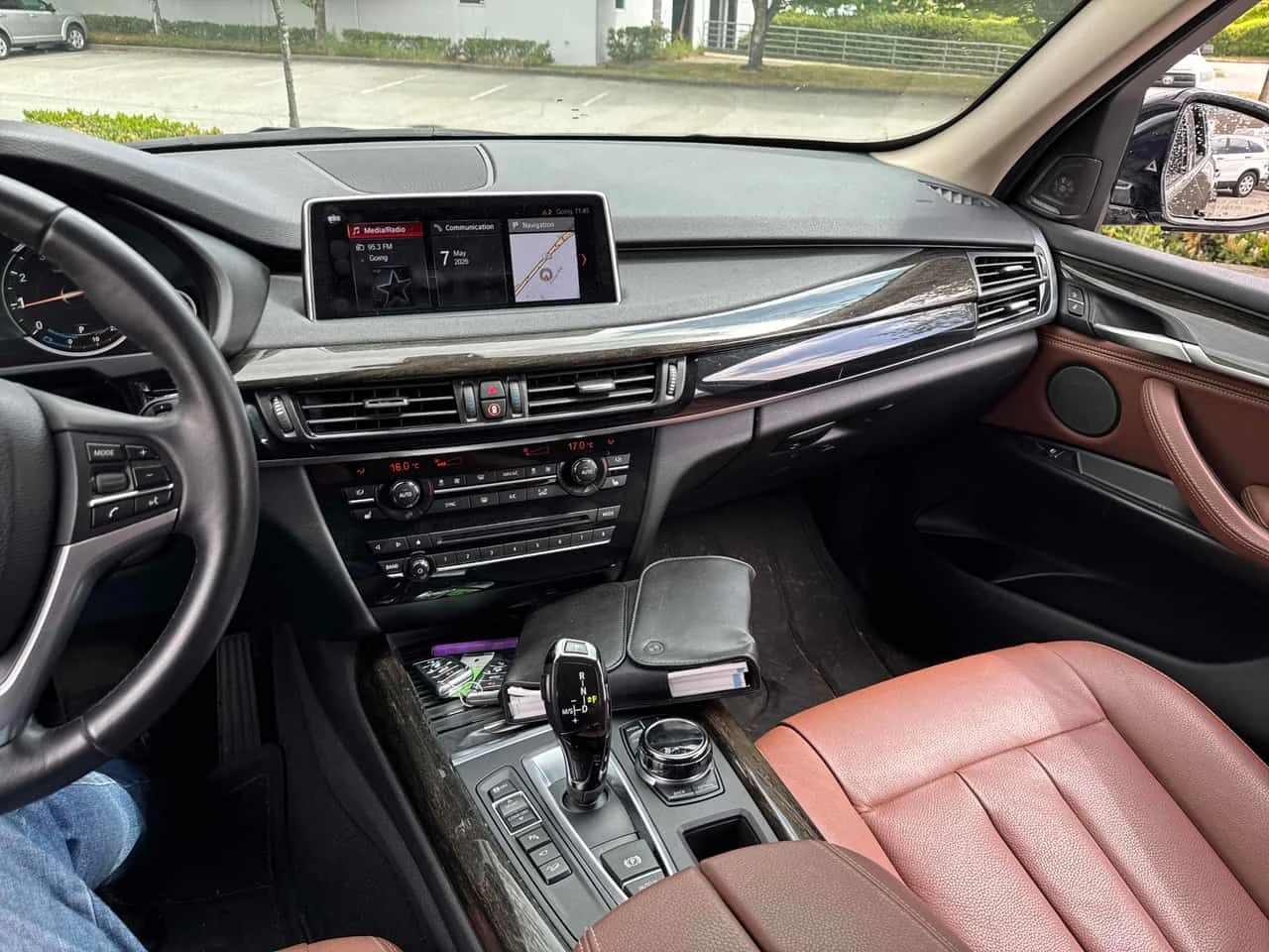 BMW X5 * xDrive35i * HARMAN/KARDON* ДИГИТАЛНО ТАБЛО* PANO, снимка 9 - Автомобили и джипове - 54474726