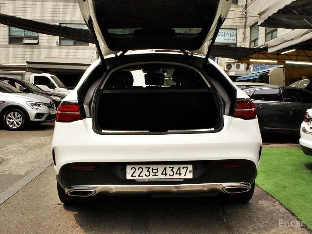 Mercedes-Benz GLE 350 AMG* LINE* HARMON* KARDON* ПОДГРЕВ* КАМЕРА* , снимка 16 - Автомобили и джипове - 55004220