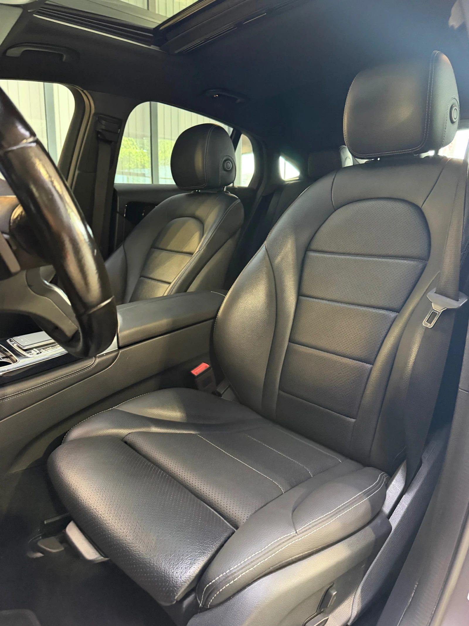 Mercedes-Benz GLC 220 d COUPE 4 MATIC * ШИБЕДАХ * КАМЕРА 360 * , снимка 13 - Автомобили и джипове - 55031776