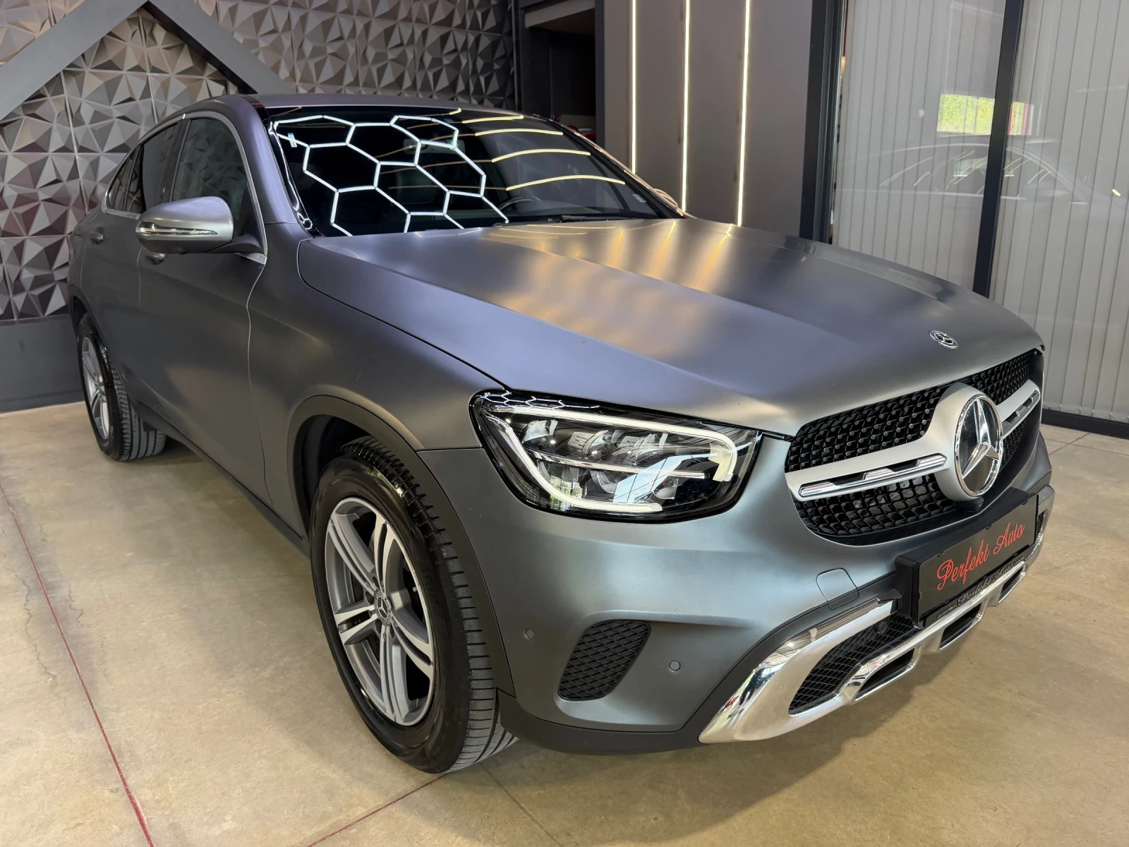 Mercedes-Benz GLC 220 d COUPE 4 MATIC * ШИБЕДАХ * КАМЕРА 360 * 