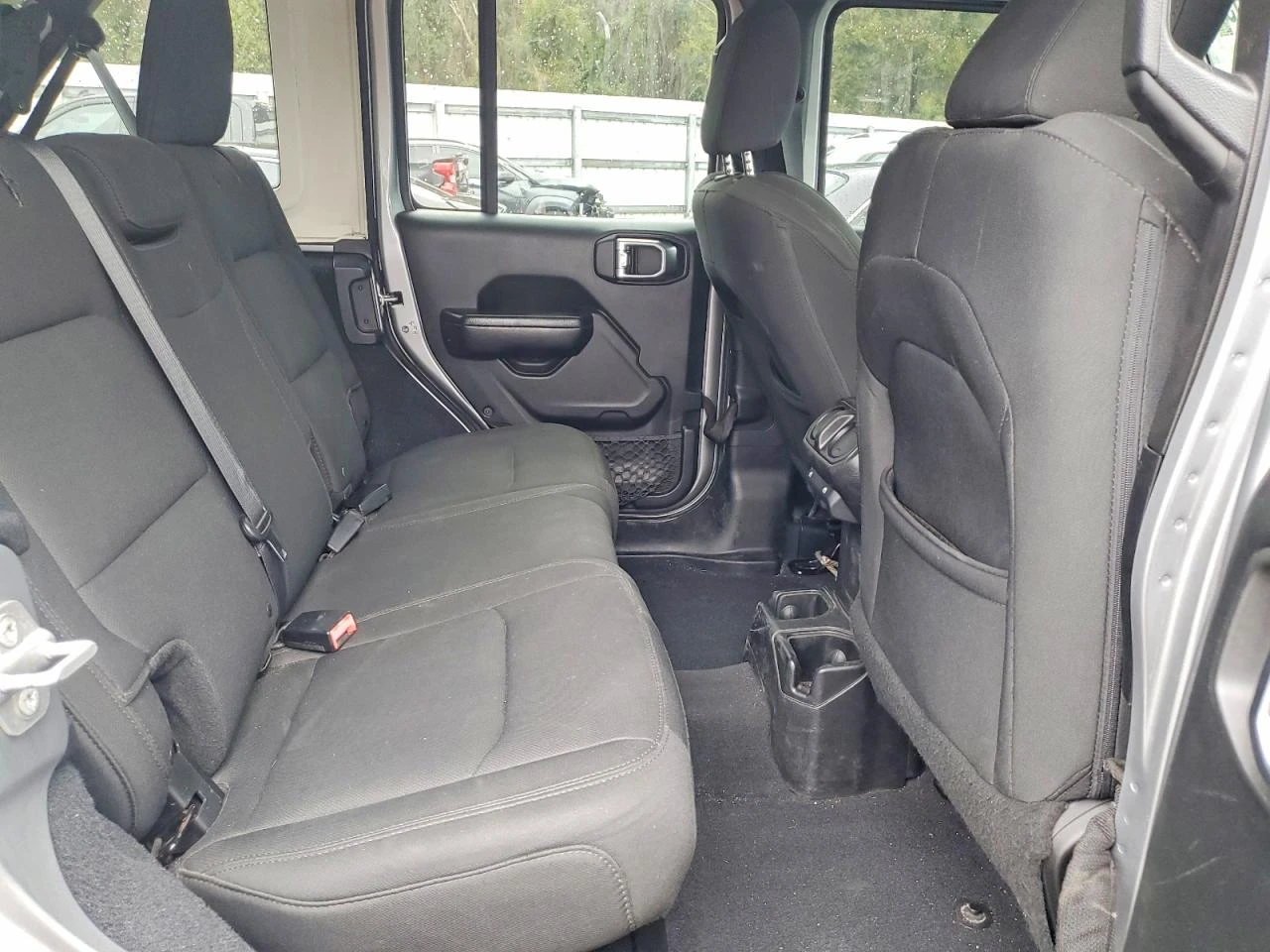 Jeep Wrangler, снимка 11 - Автомобили и джипове - 55540146