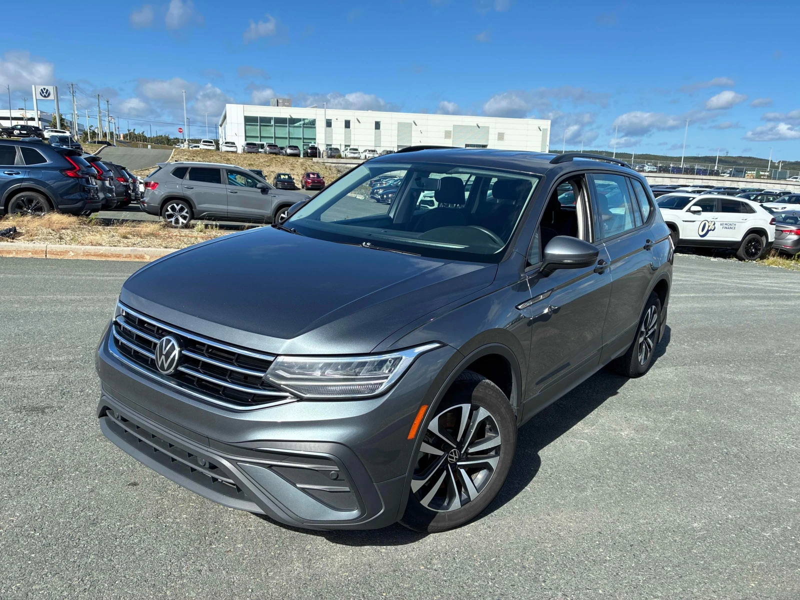 VW Tiguan Trendline | CARFAX | БЕЗ ИНЦИДЕНТИ | 