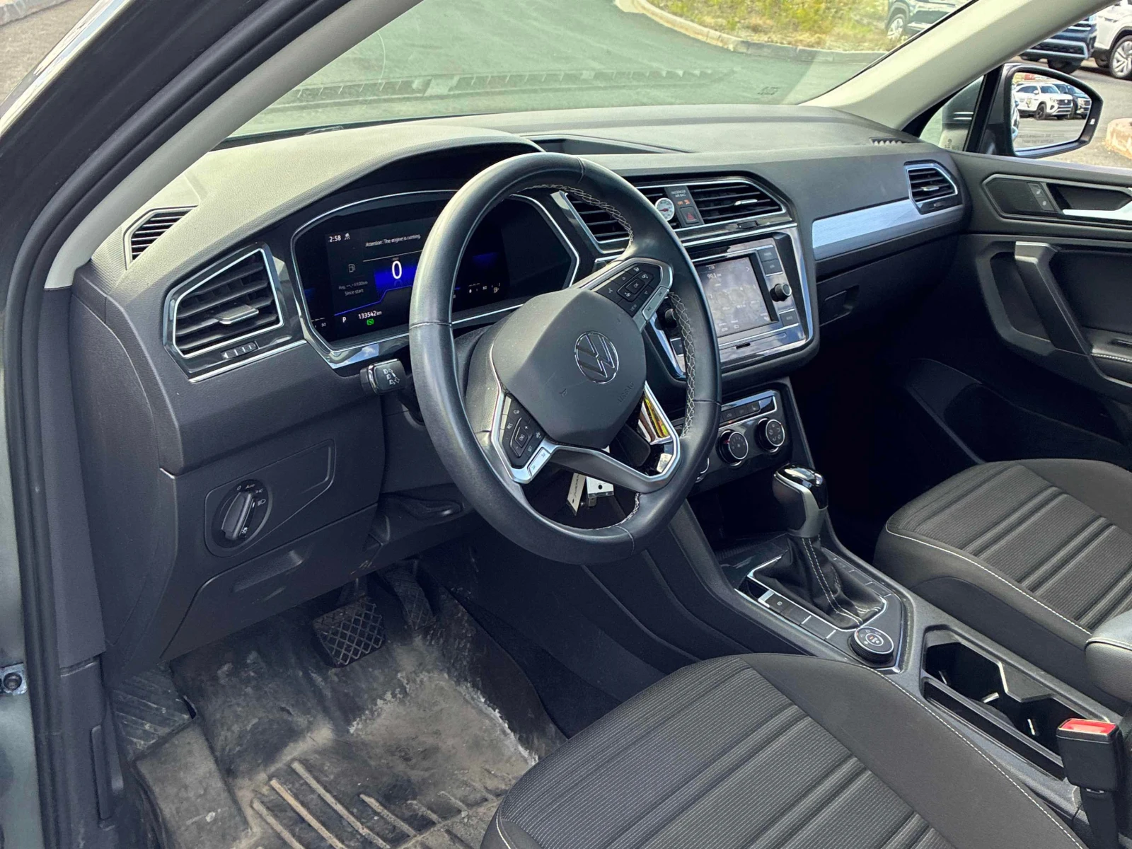 VW Tiguan Trendline | CARFAX | БЕЗ ИНЦИДЕНТИ | , снимка 7 - Автомобили и джипове - 56087940
