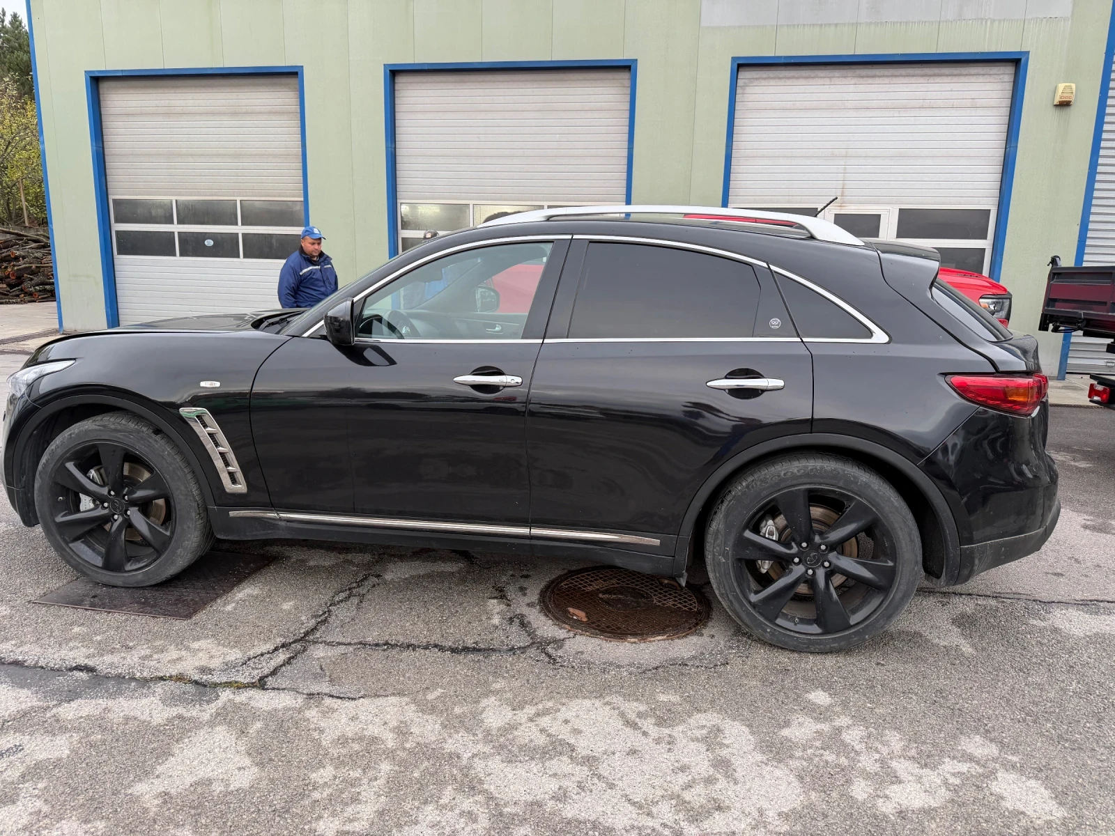 Infiniti Fx 30 d S, снимка 3 - Автомобили и джипове - 56489318