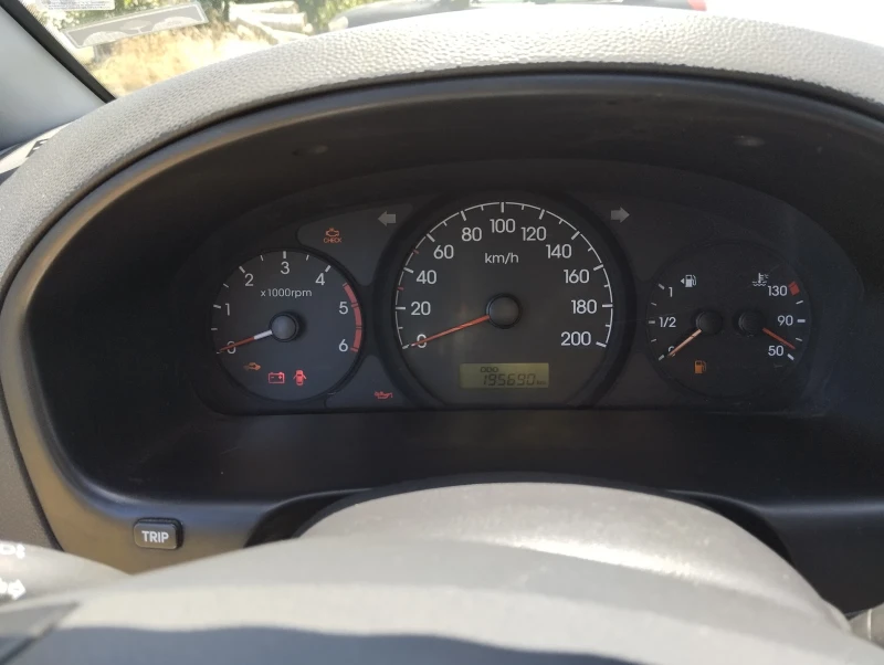 Hyundai H1 Товарен, снимка 9 - Бусове и автобуси - 53290803