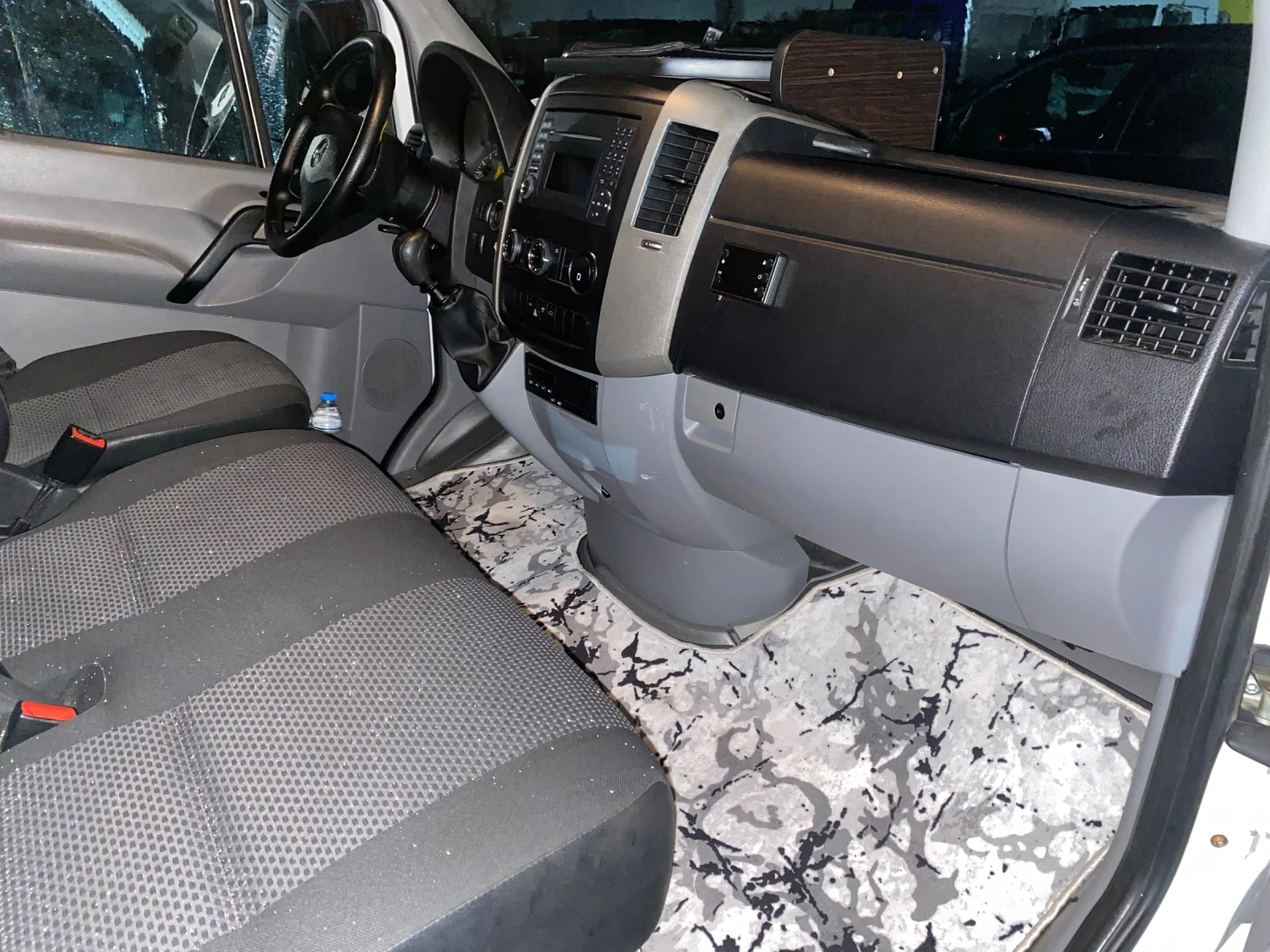 Mercedes-Benz Sprinter 319 W906 - изображение 7