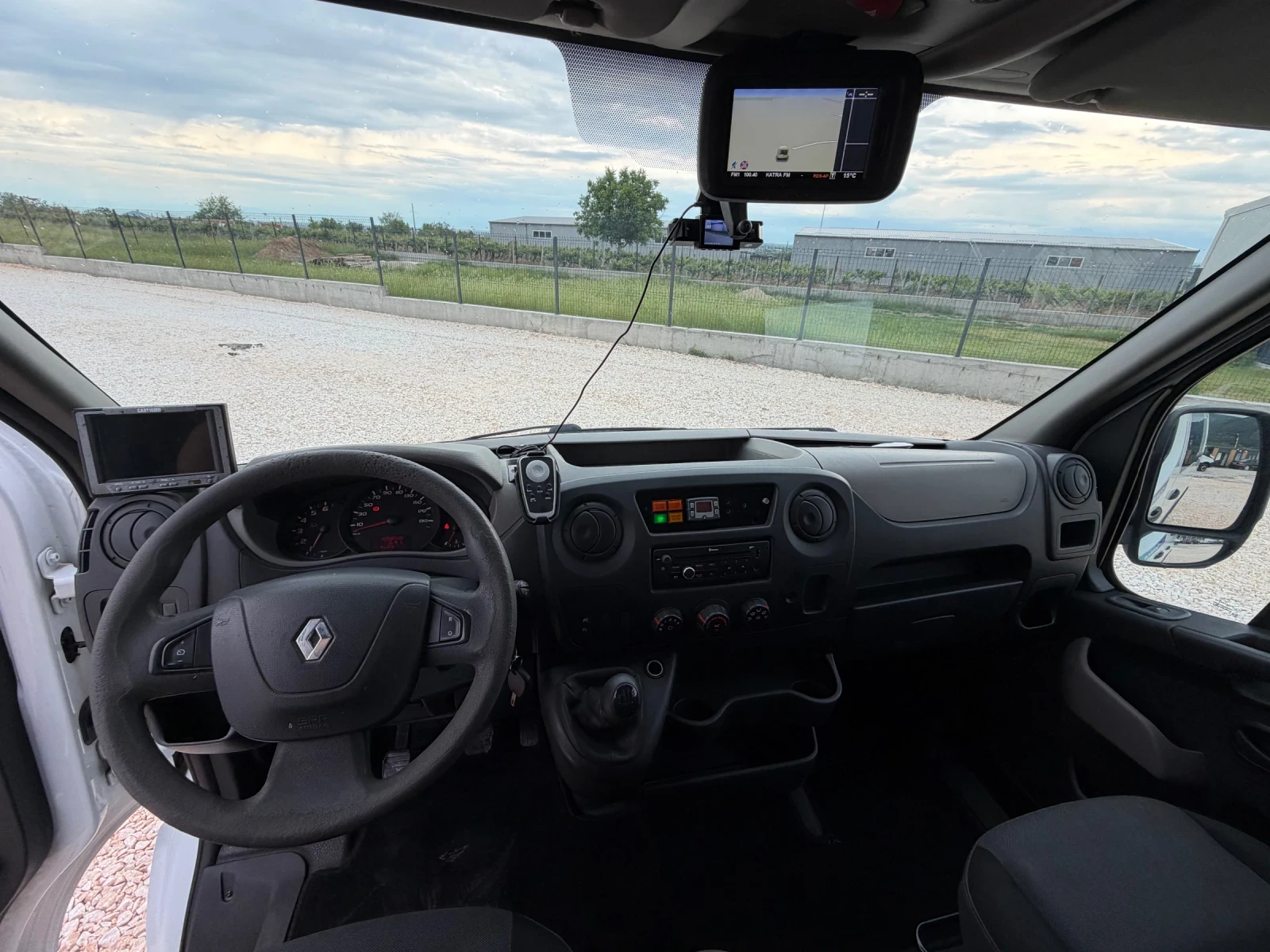 Renault Master, снимка 8 - Бусове и автобуси - 54626364