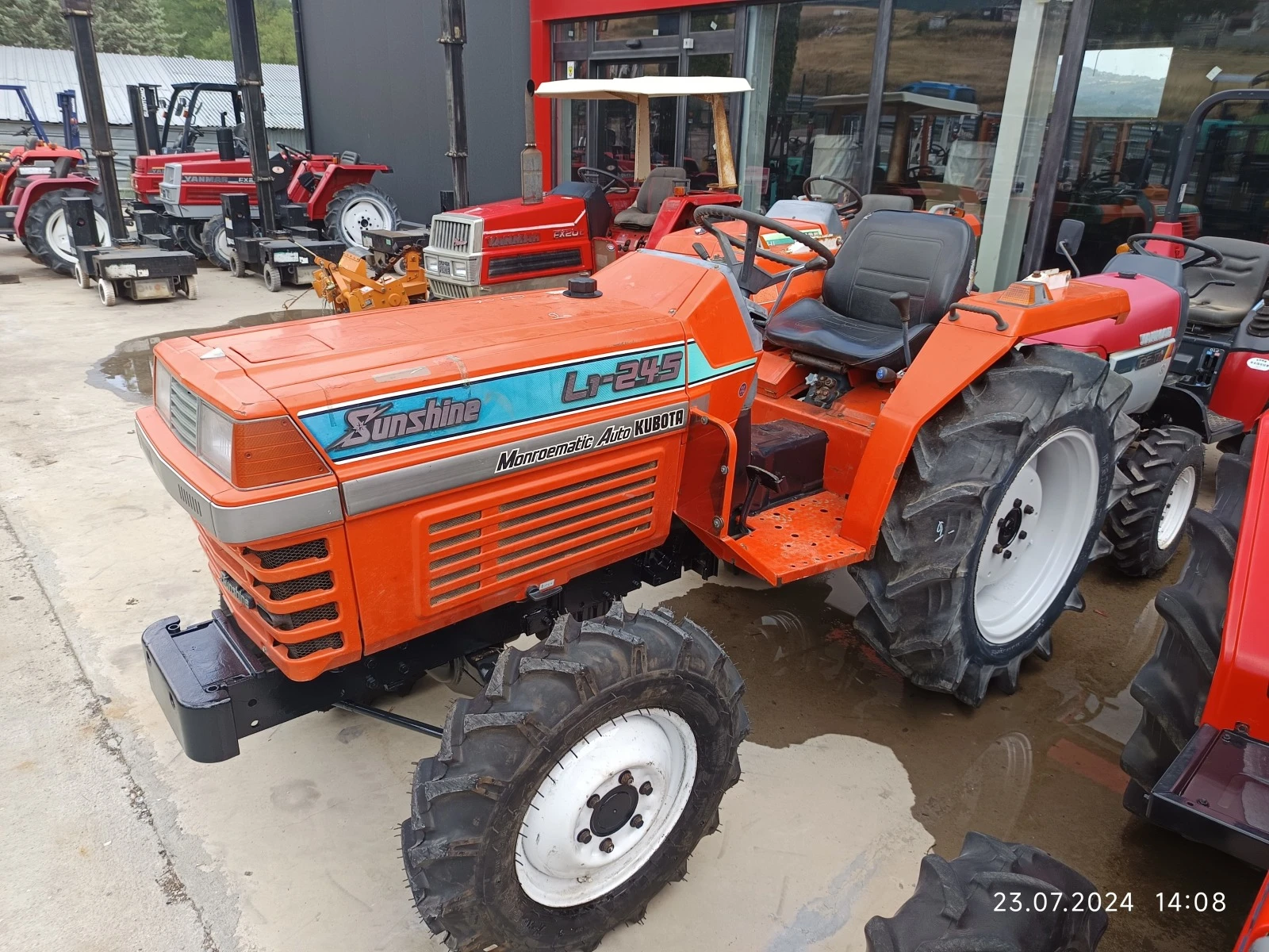 Трактор Kubota 25к.с 4х4 - изображение 4