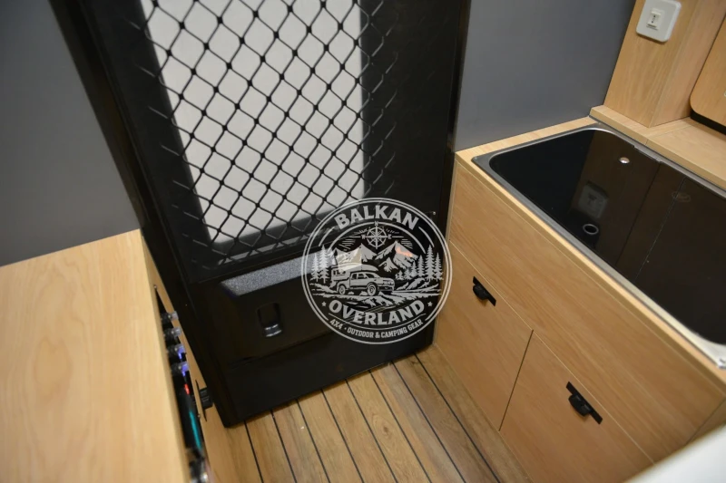 Каравана Други ПИКАМ КЕМПЕР / PICKUP TRUCK CAMPER, снимка 14 - Каравани и кемпери - 53105549