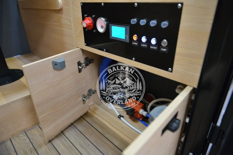 Каравана Други ПИКАМ КЕМПЕР / PICKUP TRUCK CAMPER, снимка 10 - Каравани и кемпери - 53105549