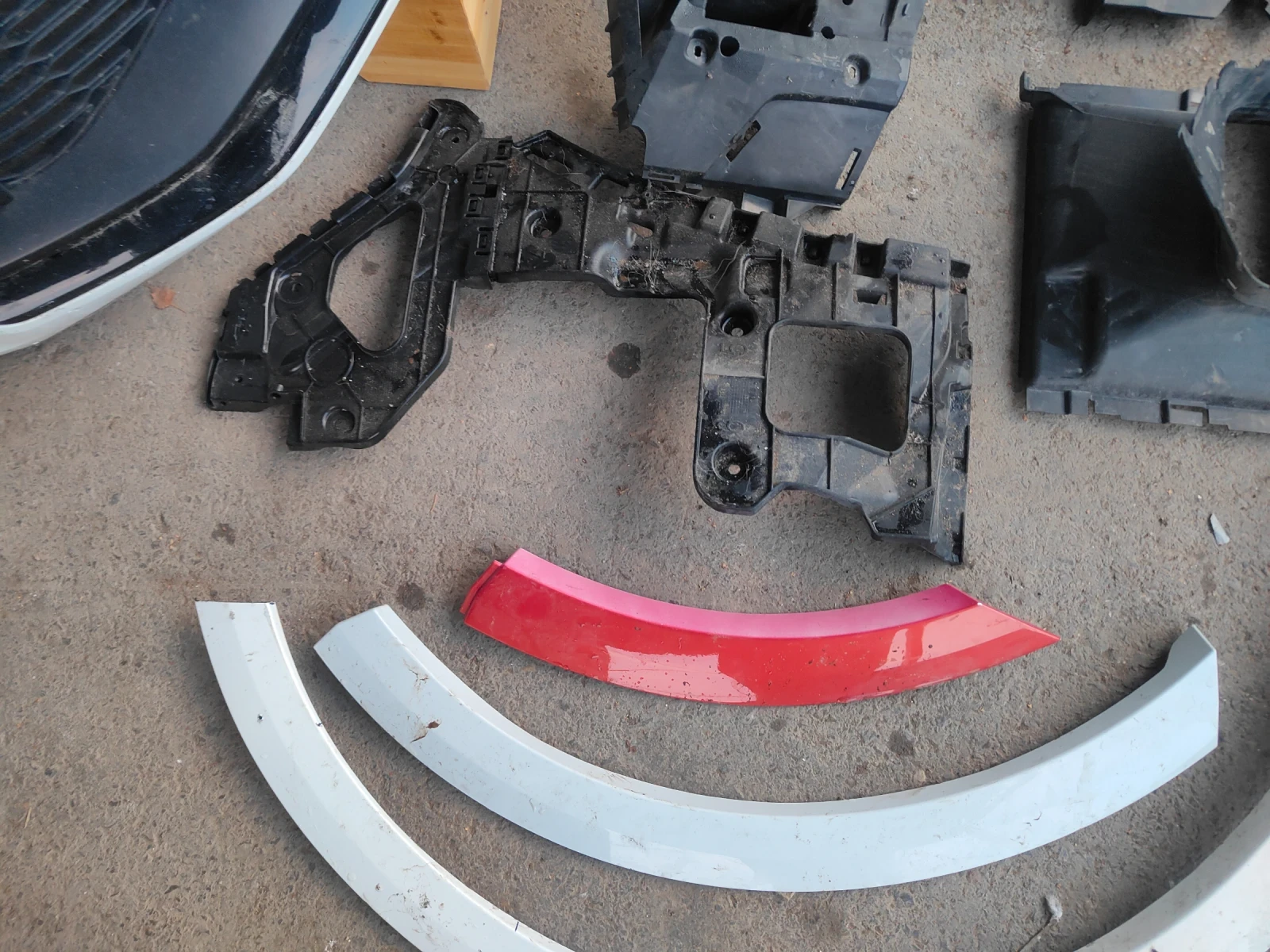 AUDI SQ 8 , снимка 4 - Части - 53866835