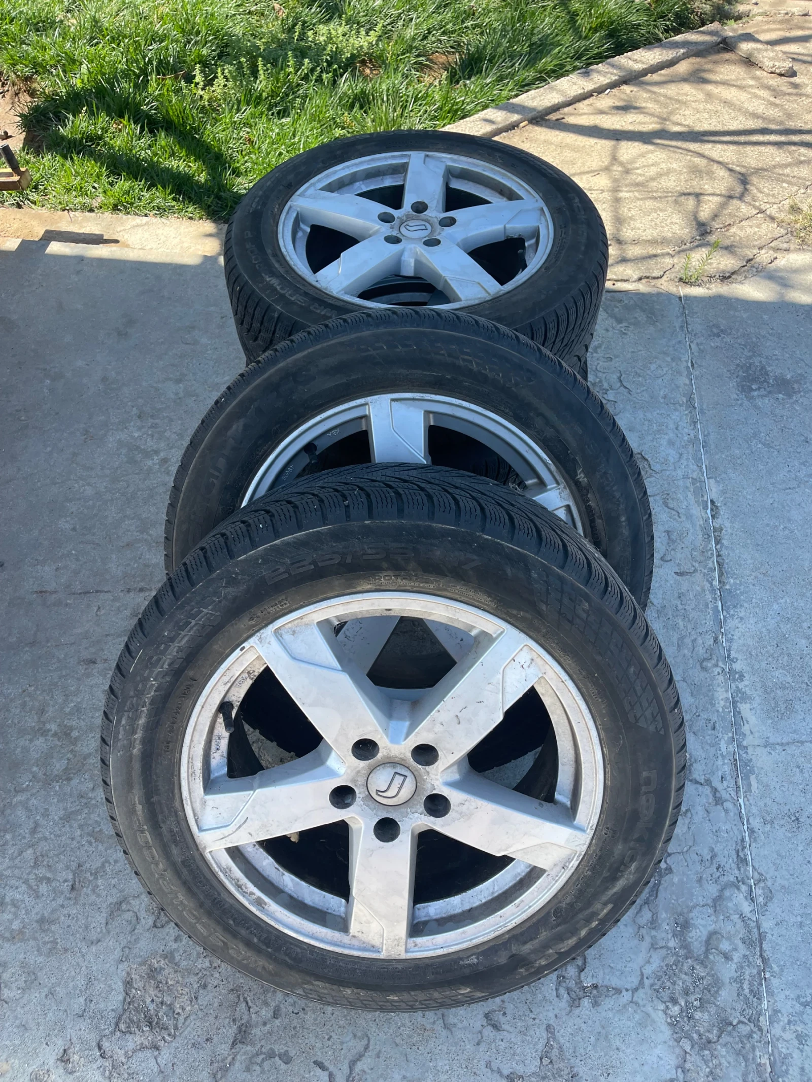    225/55R17 | Mobile.bg   1