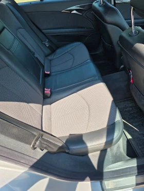 Mercedes-Benz E 320, снимка 8