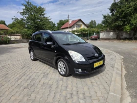 Toyota Corolla verso 2.2, снимка 1