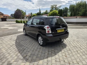 Toyota Corolla verso 2.2, снимка 4