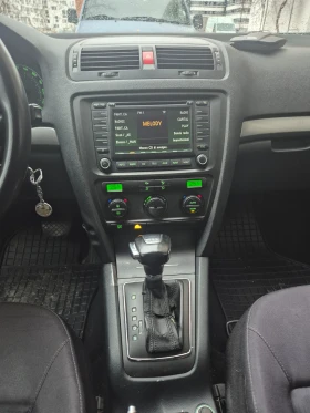 Skoda Octavia АВТОМАТ НАВИГАЦИЯ , снимка 9
