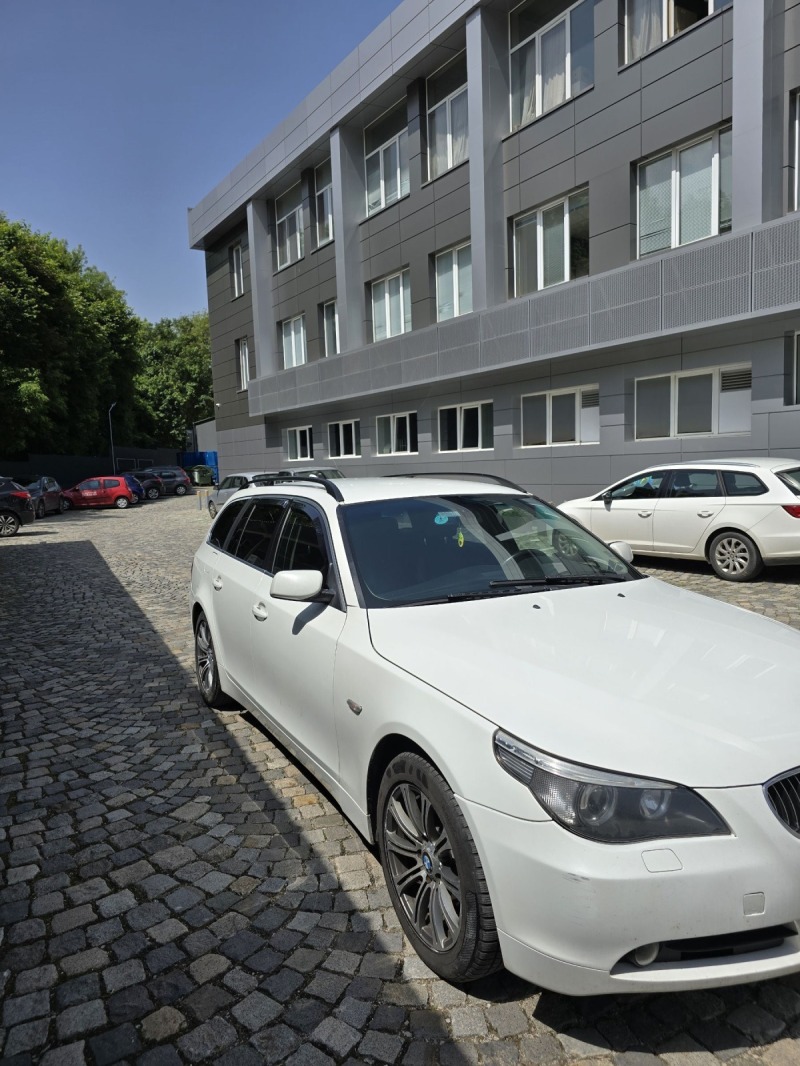 BMW 530 3.0 XI, снимка 12 - Автомобили и джипове - 45929300
