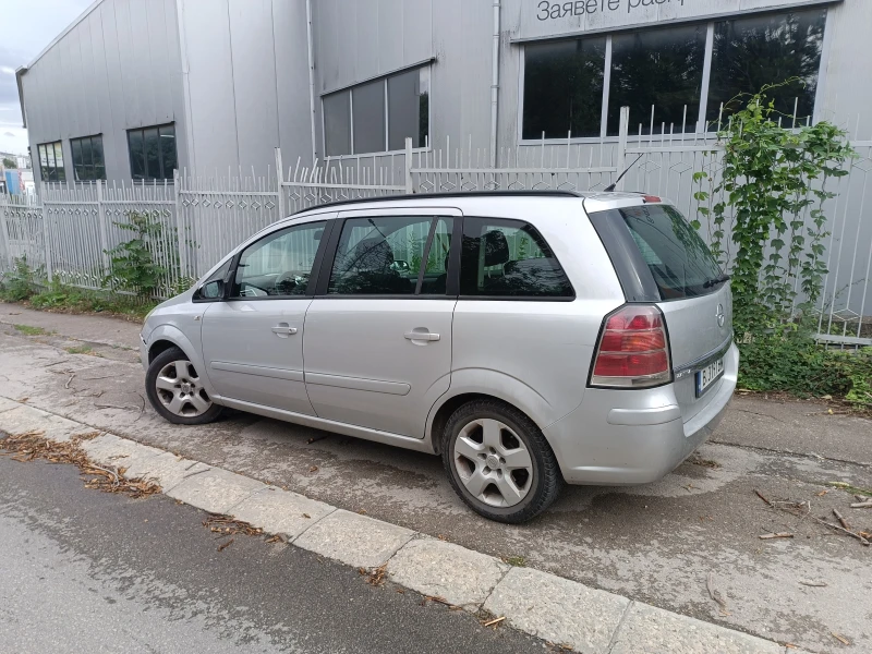 Opel Zafira, снимка 4 - Автомобили и джипове - 47318036