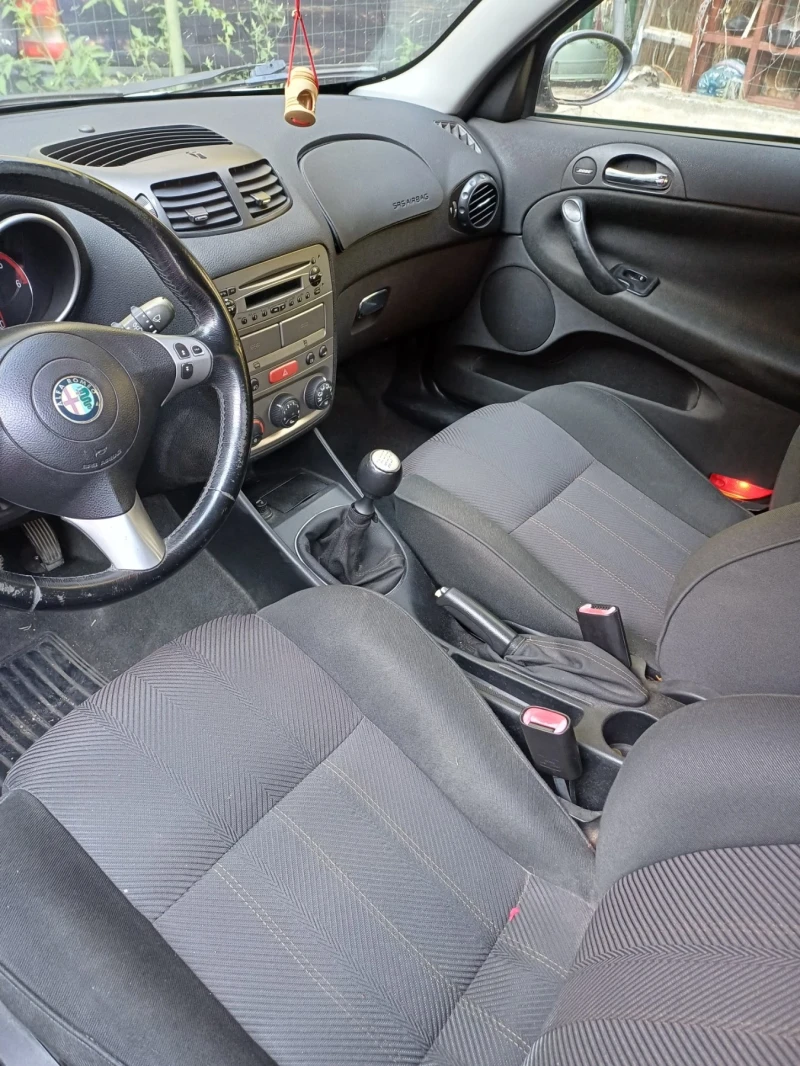 Alfa Romeo 147, снимка 4 - Автомобили и джипове - 48300085