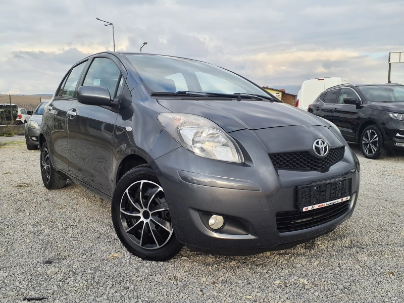 Toyota Yaris 1.3I AUTOMAT, снимка 1 - Автомобили и джипове - 48228601