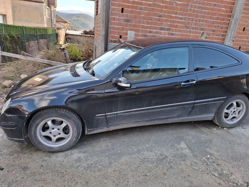 Mercedes-Benz C 220 1111, снимка 4 - Автомобили и джипове - 48787037