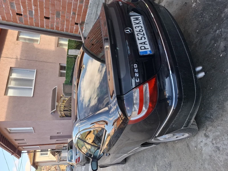 Mercedes-Benz C 220 1111, снимка 2 - Автомобили и джипове - 48787037