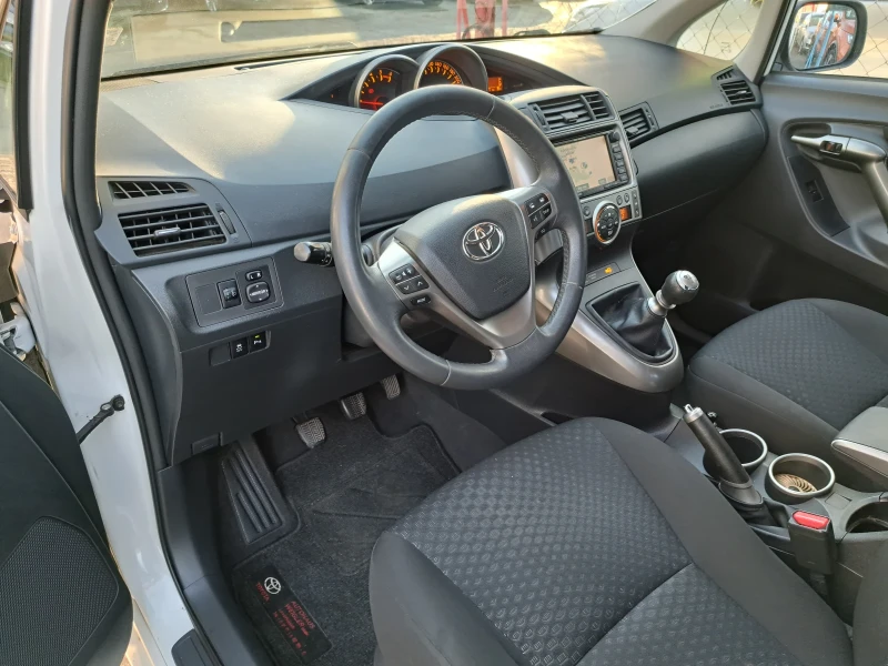 Toyota Verso НАВИГАЦИЯ, КАМЕРА, снимка 7 - Автомобили и джипове - 48585051