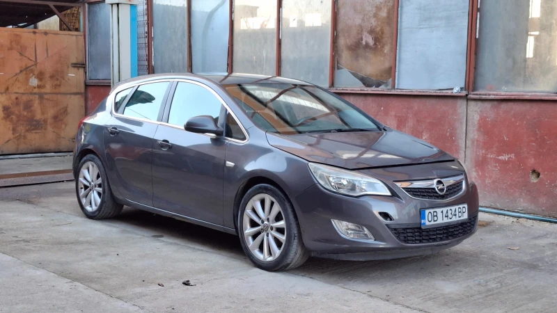 Opel Astra, снимка 1 - Автомобили и джипове - 48832807