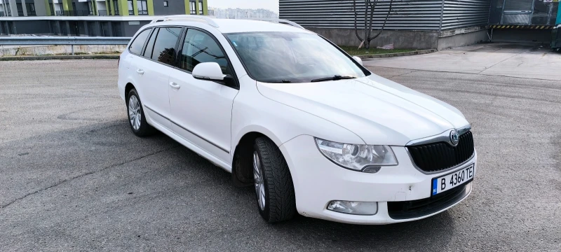 Skoda Superb, снимка 5 - Автомобили и джипове - 48917988