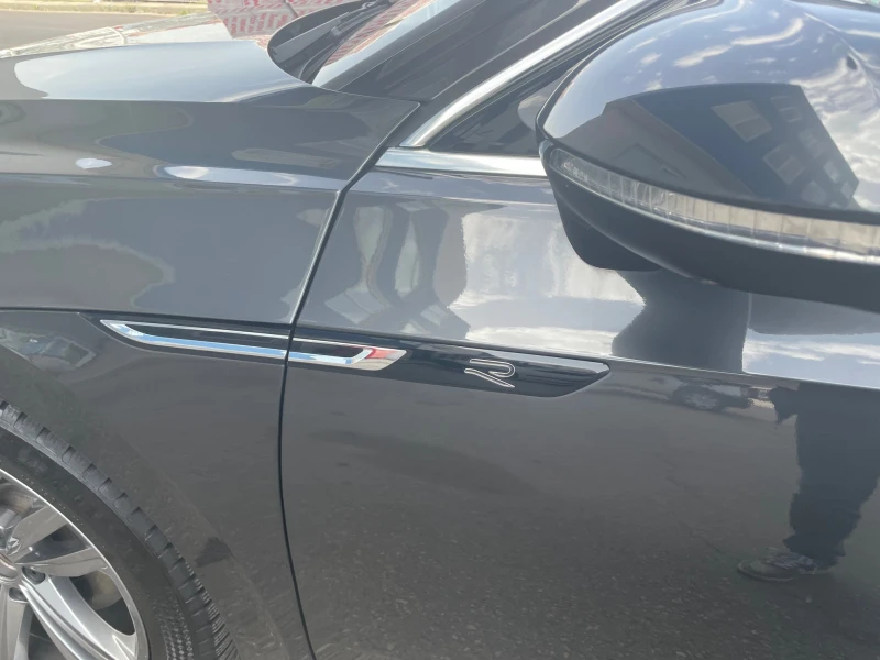 VW Arteon R-Line, снимка 4 - Автомобили и джипове - 52193528