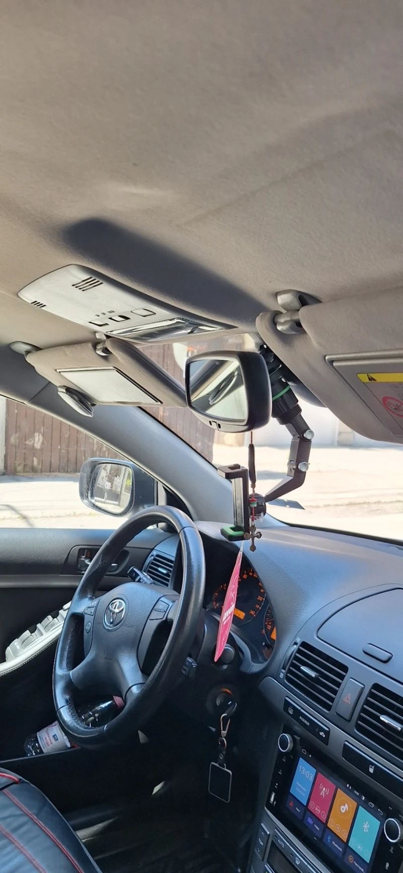 Toyota Avensis 2.0D4D, снимка 10 - Автомобили и джипове - 52249363