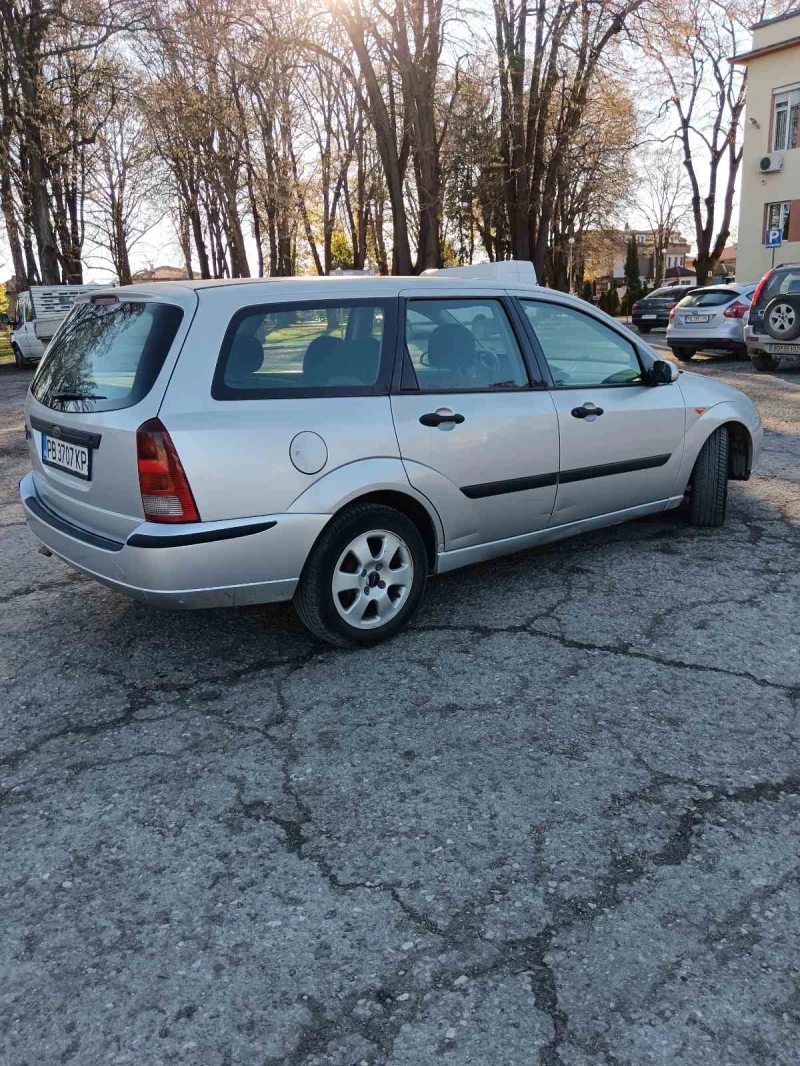 Ford Focus 1.8TDI-clima 90hp-TOP, снимка 2 - Автомобили и джипове - 52726917
