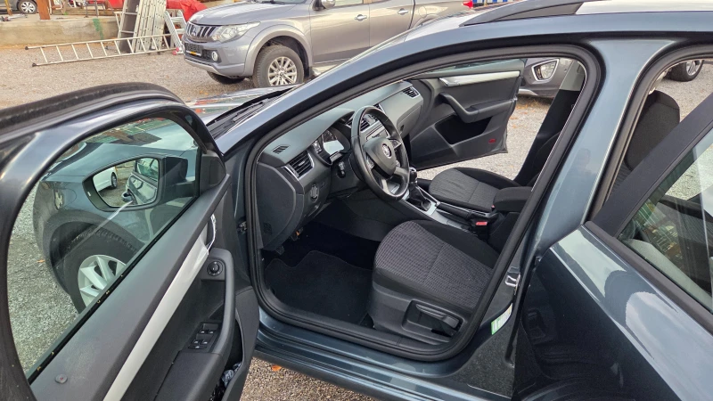 Skoda Octavia 1.4 G-tec Фабр.Метан, снимка 9 - Автомобили и джипове - 52170881