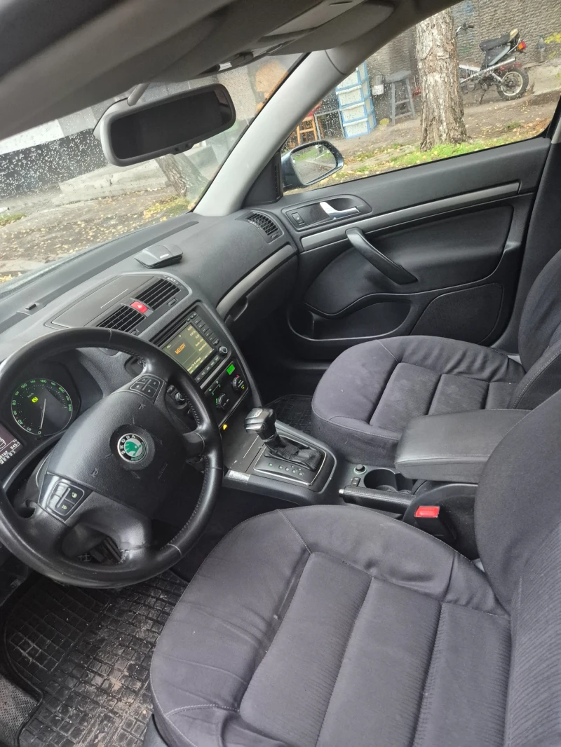 Skoda Octavia АВТОМАТ НАВИГАЦИЯ , снимка 11 - Автомобили и джипове - 52613568