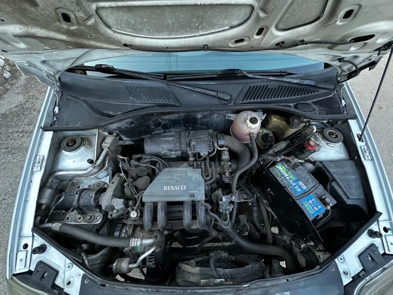 Renault Clio Бензин 1.2, снимка 17 - Автомобили и джипове - 52644634